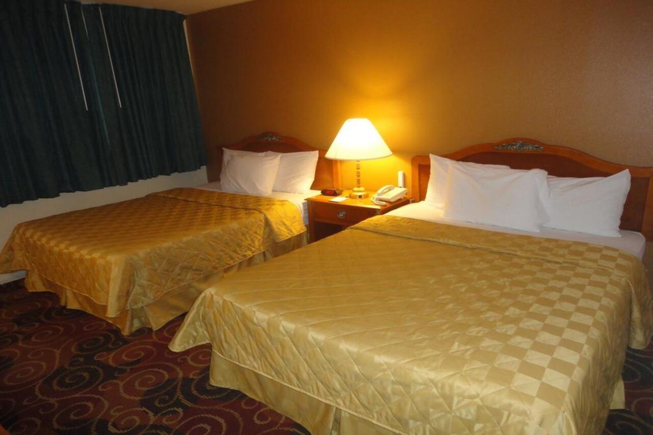 Americas Best Value Inn Santa Rosa, New Mexico Exterior photo